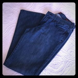 Lucky Brand Sweet-N-Low Boot Cut Size 10/30